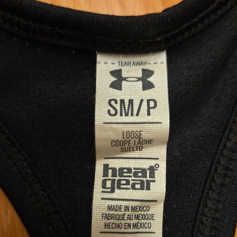 Under Armour Women's Black Racerback Tank Top Loose Fit Size S - Picture 2 of 8